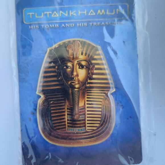 Tutankhamun His Tomb and His Treasures Collectable Magnet sealed - Picture 3 of 3